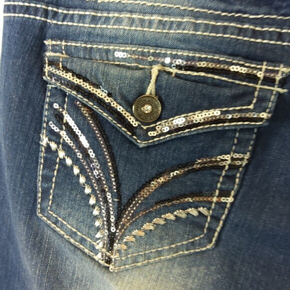 Twenty-one black five pocket distressed curvy slim bootcut jeans - Picture 12 of 16